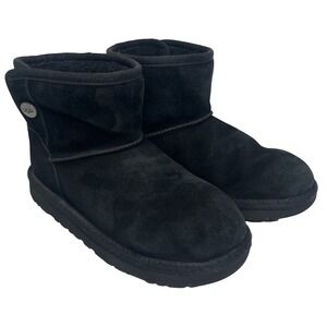 UGG Girls Black Classic Mini Boot Size 4 Ultra Shearling Wool Slip On Winter